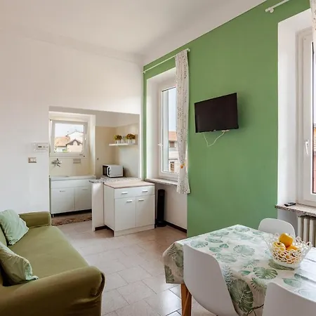 House 5 Minutes From Apartman *